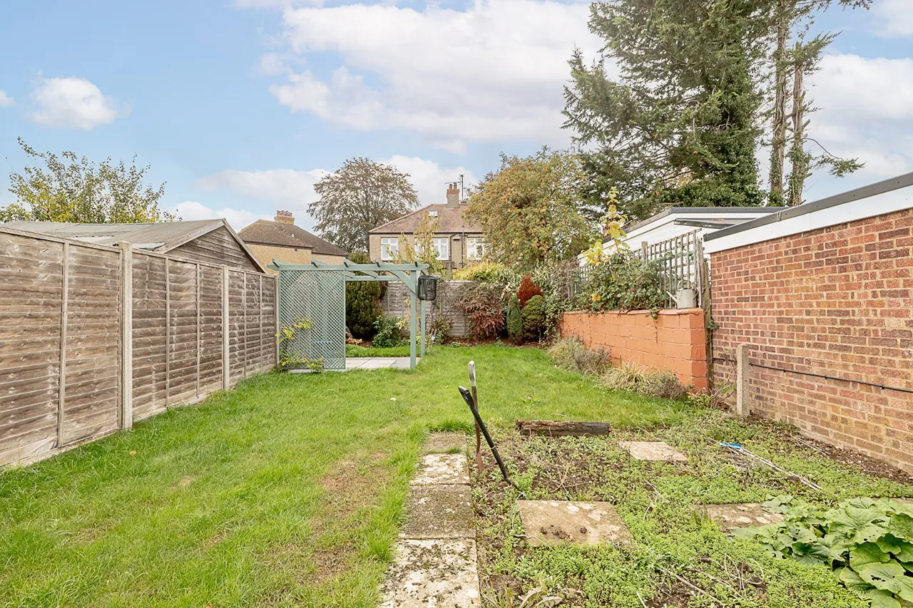 Aylesbury Street West, Wolverton, MK12, photo 18