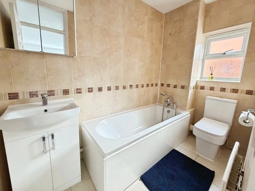 Tudor Manor Gardens, Watford, WD25, photo 8