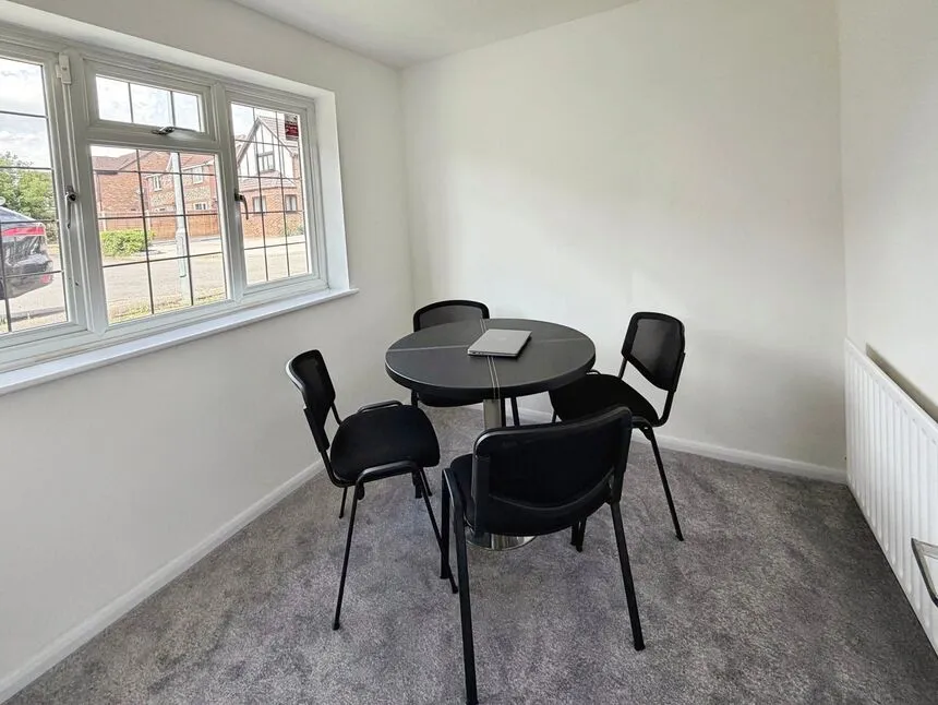 Tudor Manor Gardens, Watford, WD25, photo 6