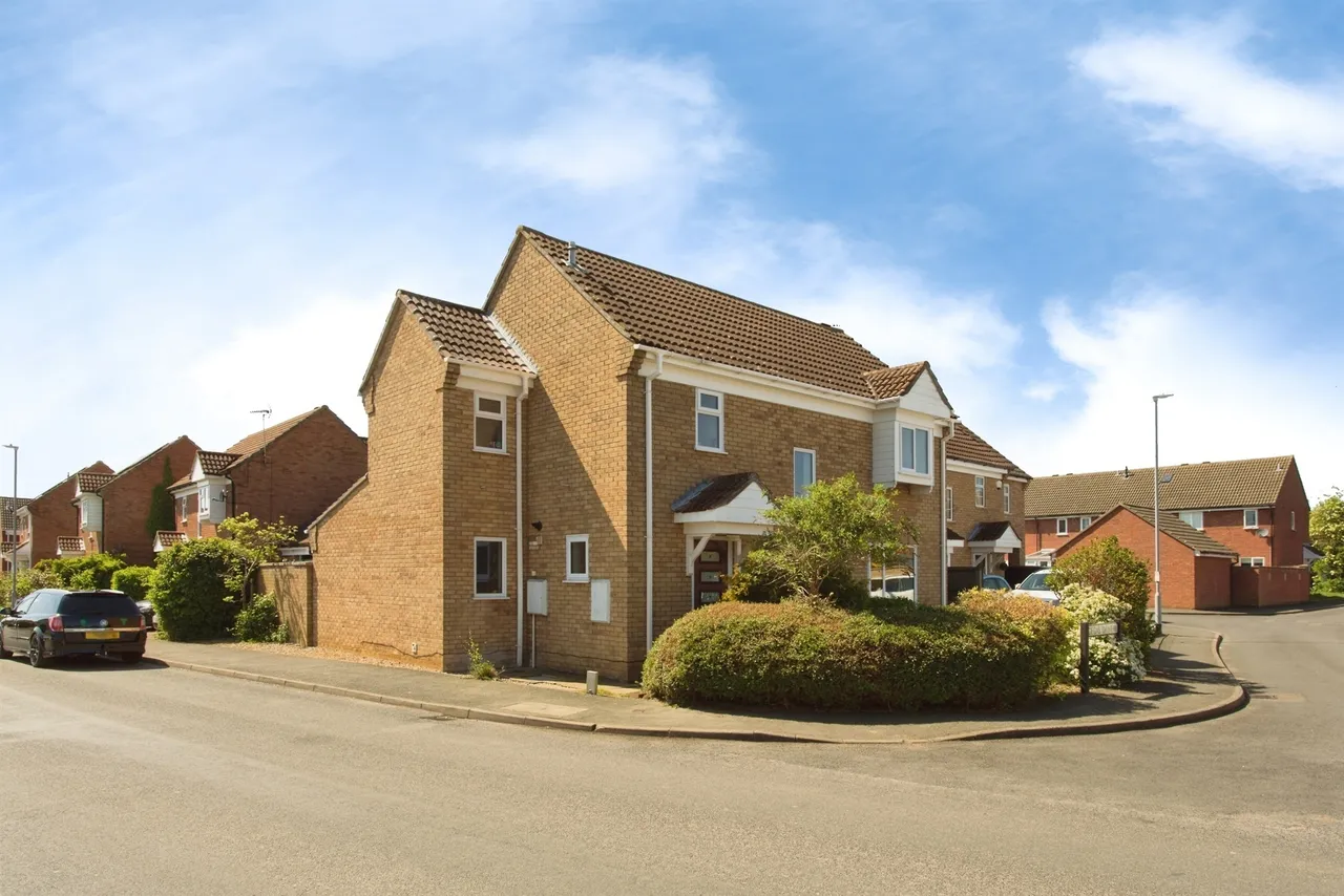 4 bed house for sale, Degas Drive, St. Ives, PE27