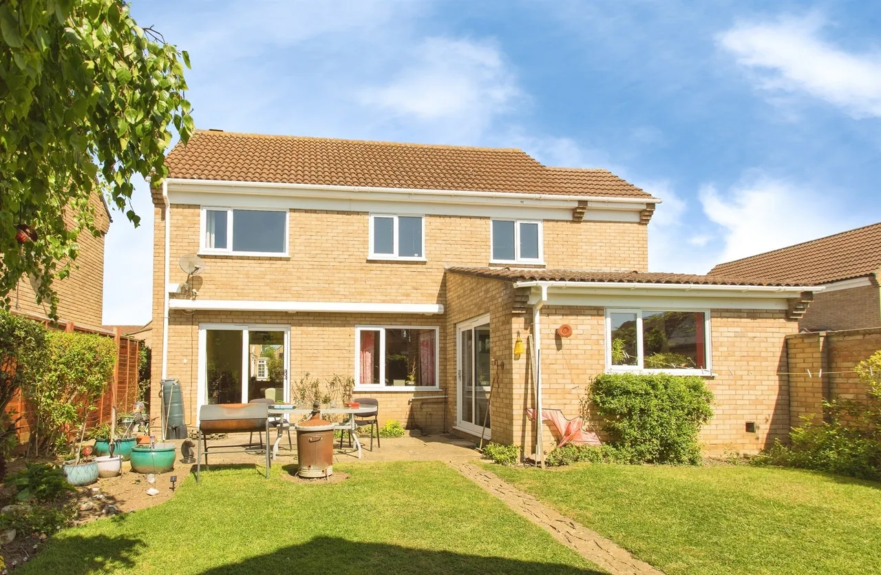 Degas Drive, St. Ives, PE27, photo 2