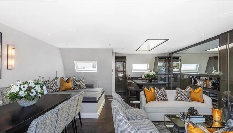 3 bed flat to rent, Prince Of Wales Terrace, London, W8