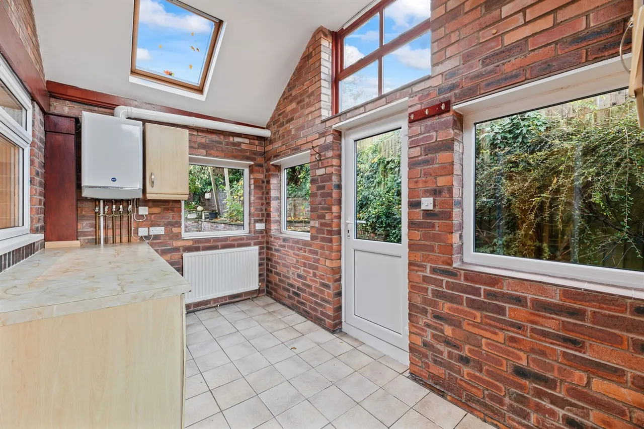 St. Lukes Way, Frodsham, photo 11