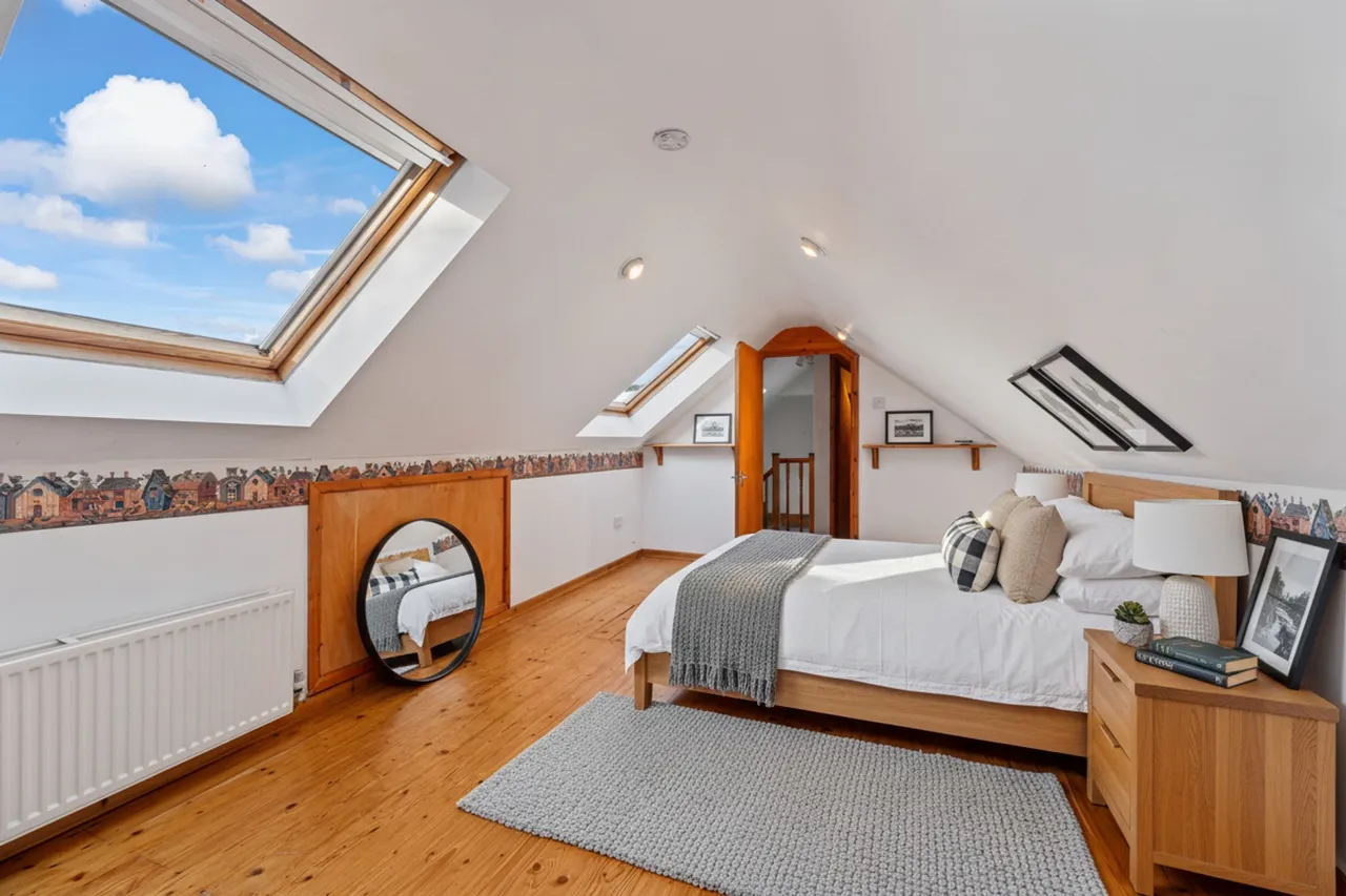 St. Lukes Way, Frodsham, photo 18