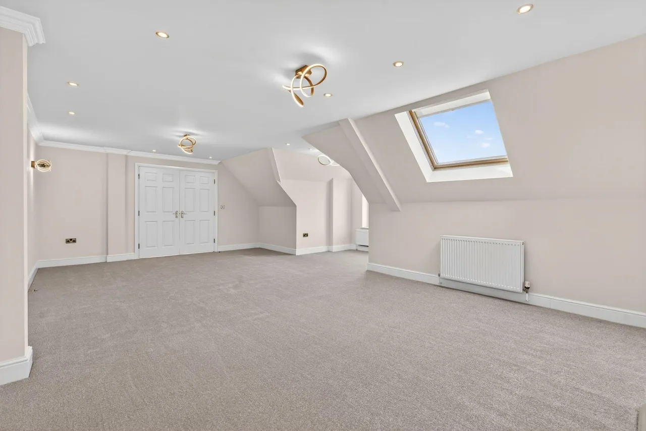 North Promenade, Nicoll Court, FY8, photo 8