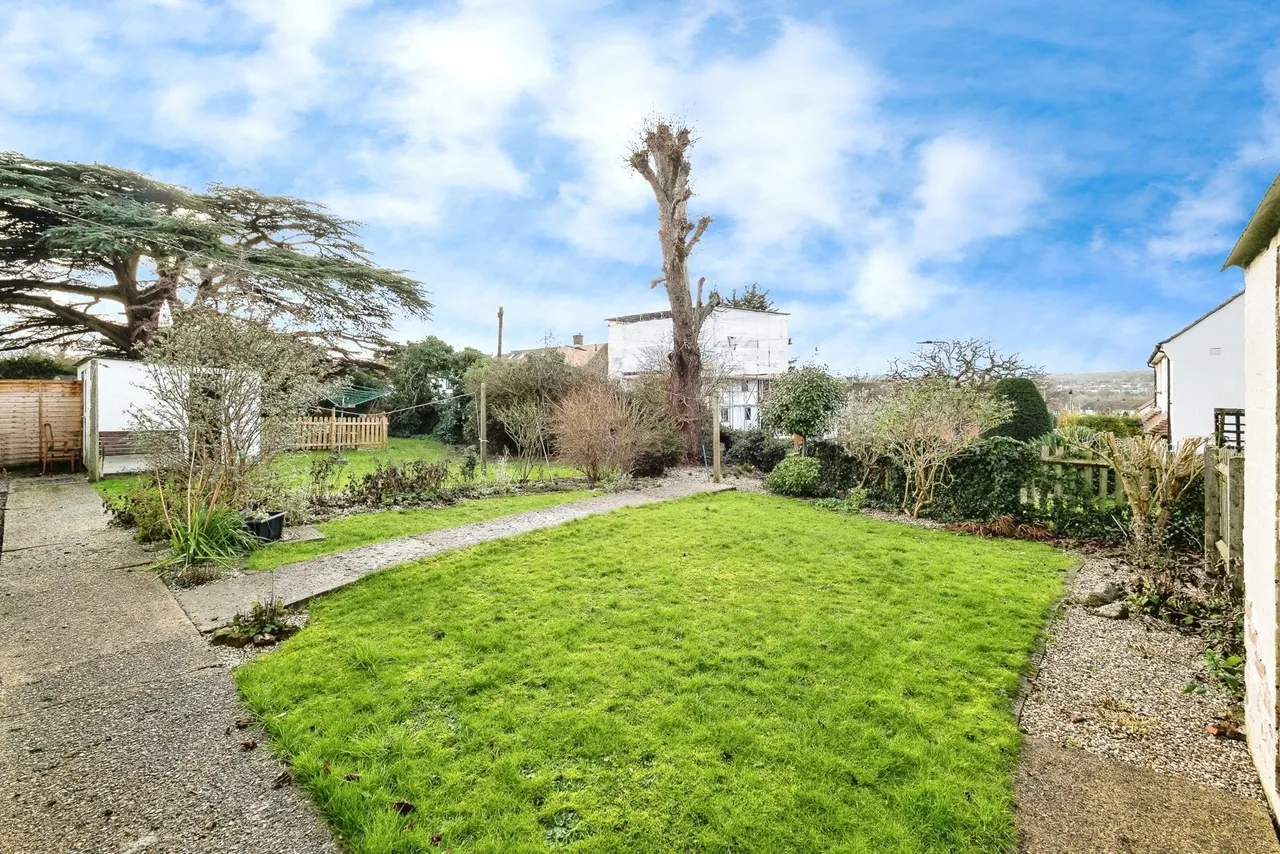 Thurlby Close, Woodford Green, IG8, photo 8
