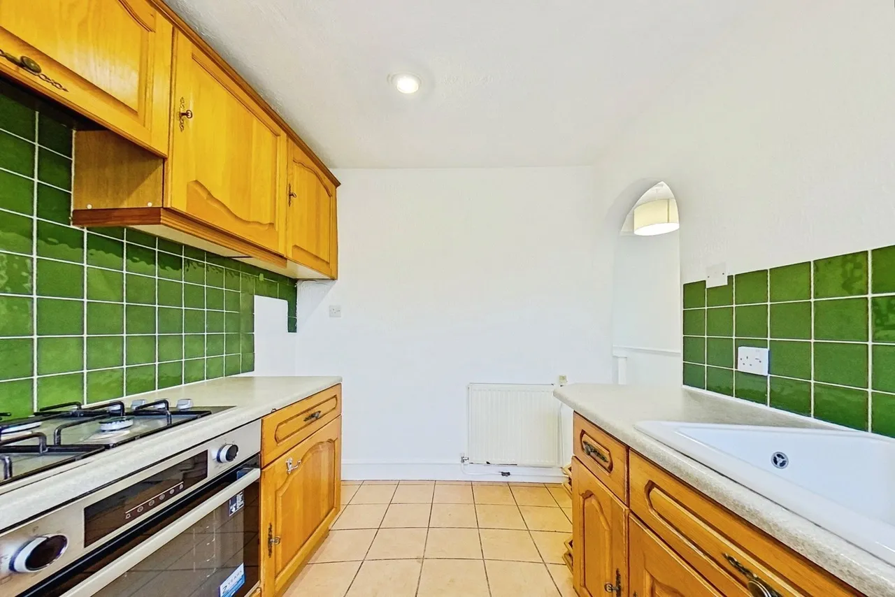 Thurlby Close, Woodford Green, IG8, photo 6