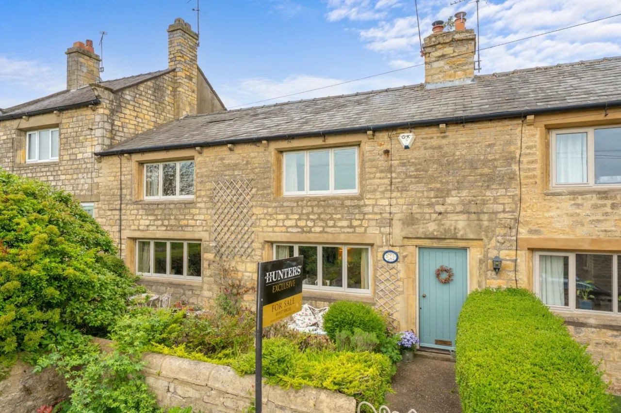 Aberford Road, Bramham, LS23, photo 2