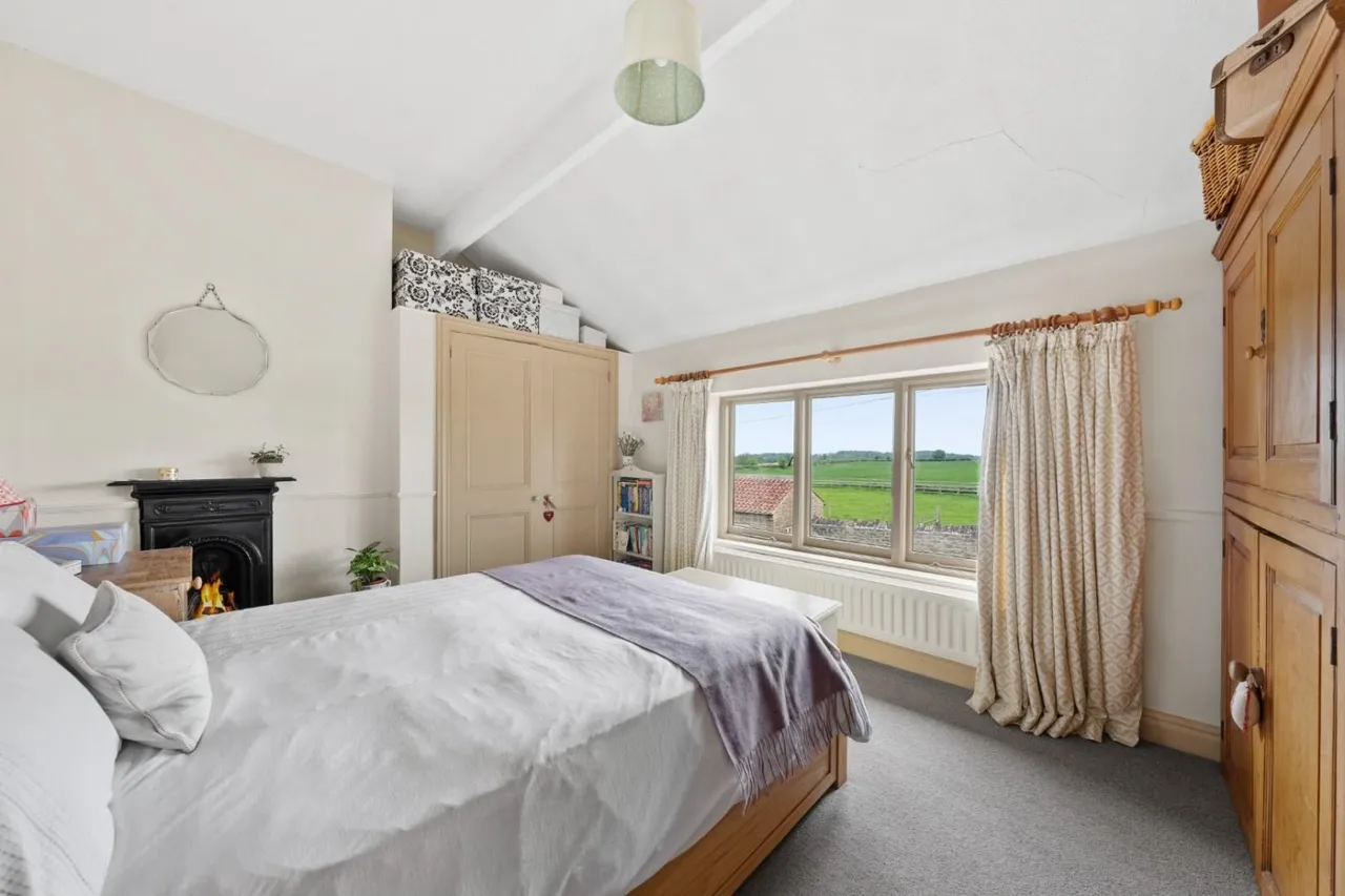 Aberford Road, Bramham, LS23, photo 10