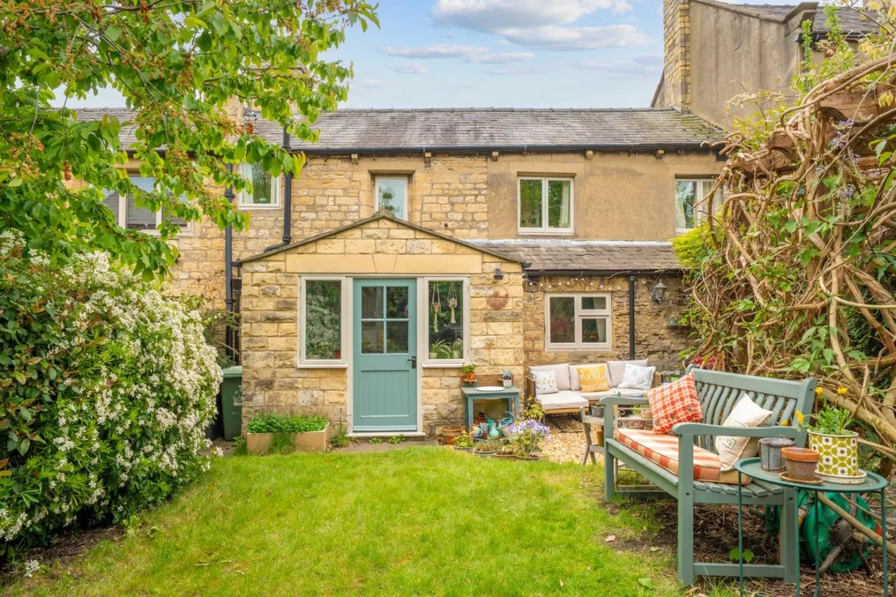 Aberford Road, Bramham, LS23, photo 14