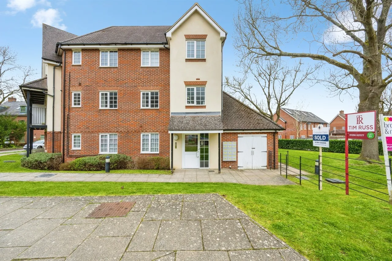 Scarlett Avenue, Wendover, HP22, photo 13