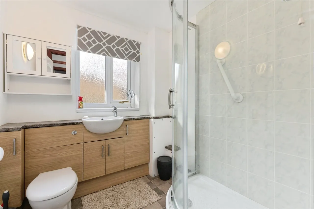 Middleton Court, Wymondham, Norfolk, NR18, photo 11