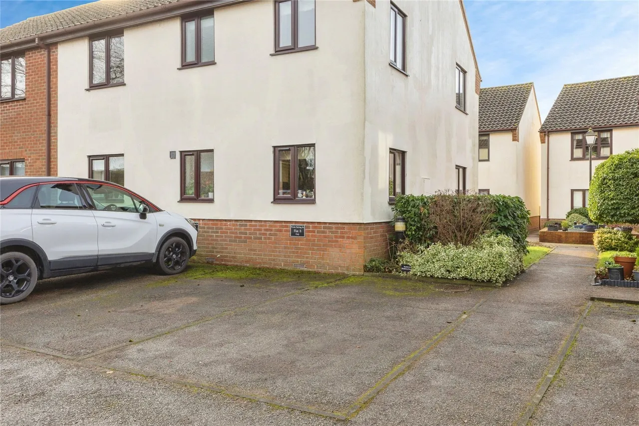 Middleton Court, Wymondham, Norfolk, NR18, photo 13