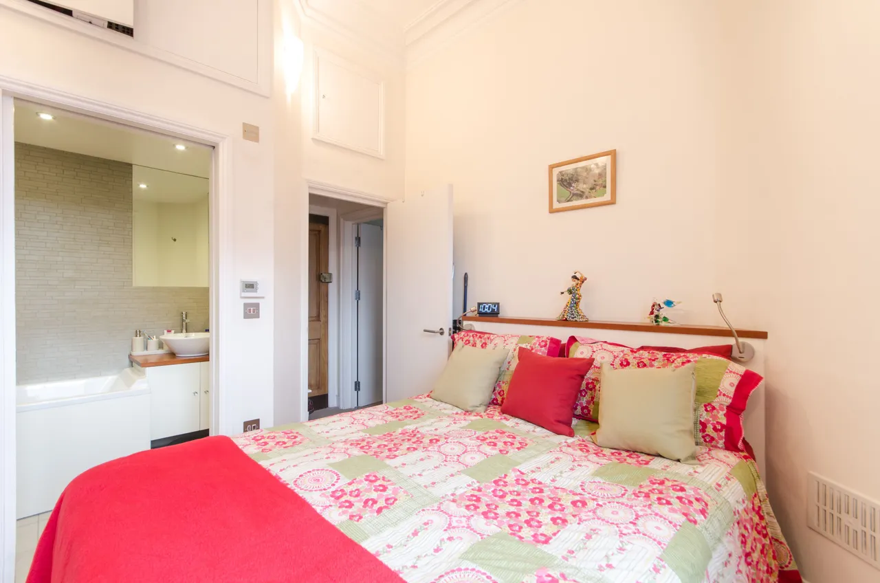 4 Langham Mansions, Earls Court Square, London, photo 5