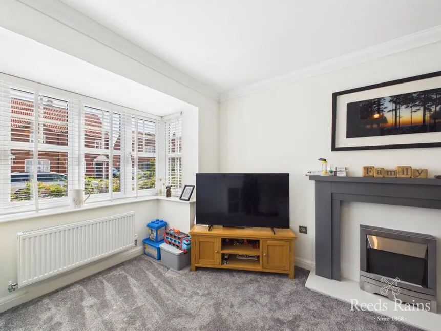 Milner Avenue, Preston, East Yorkshire, HU12, photo 8