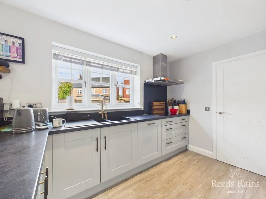 Milner Avenue, Preston, East Yorkshire, HU12, photo 11