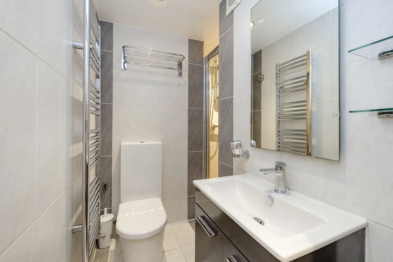 Brompton Road, London, SW3, photo 9