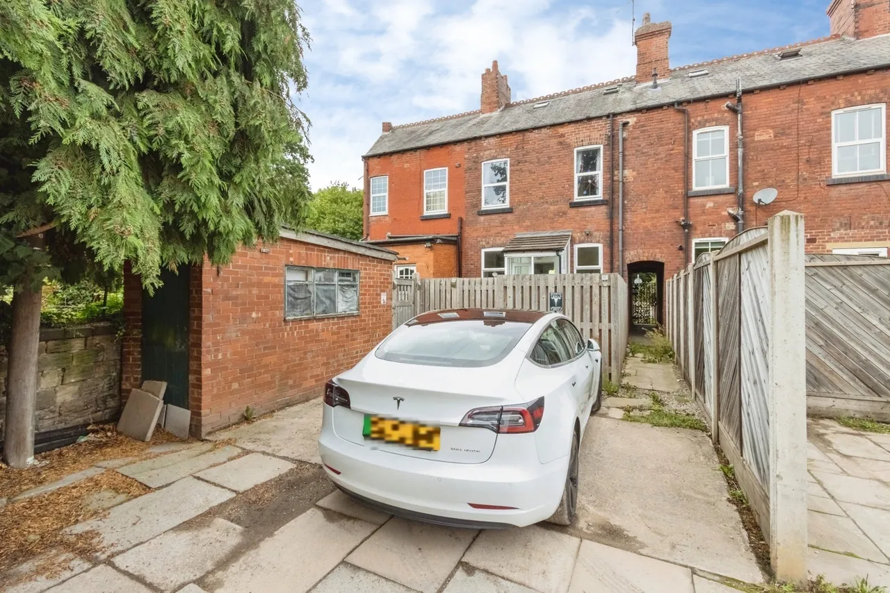 Denby Dale Road, WEST YORKSHIRE, WF2, photo 20