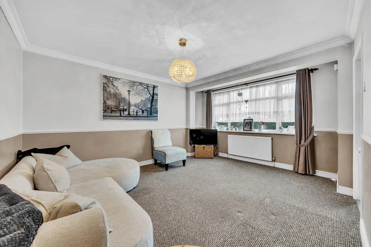 Rainham Road, Rainham, RM13, photo 3