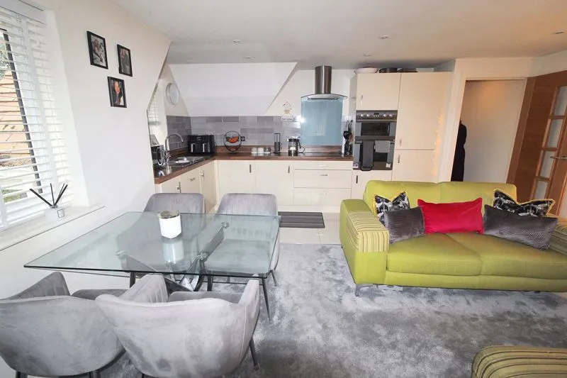 Pinehurst Road, West Moors BH22 0FD, photo 12