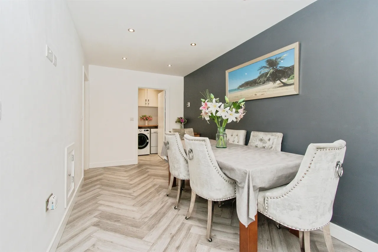 Benson Lane, Normanton, WF6, photo 4