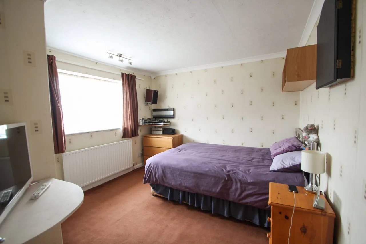 Hurstwood Avenue, Erith, photo 8