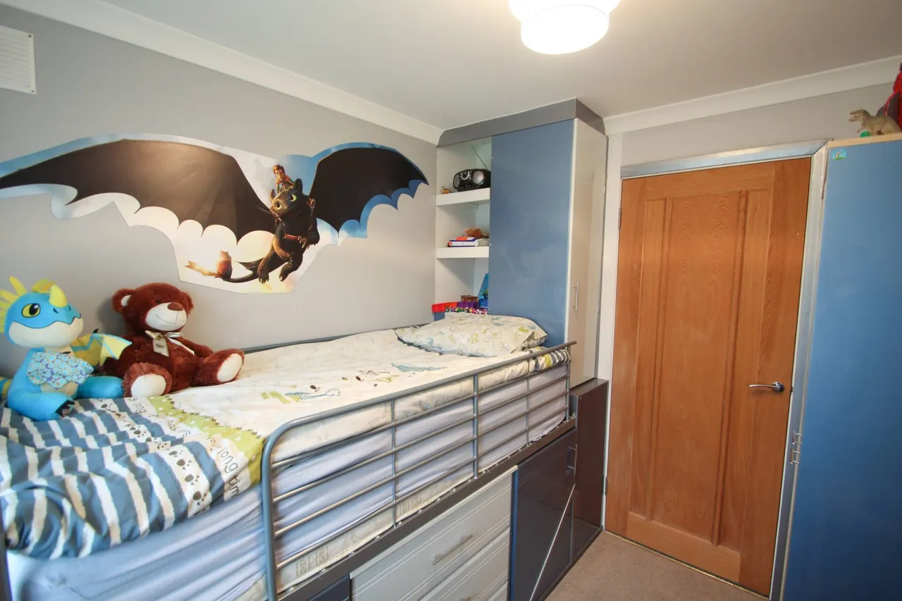 Hurstwood Avenue, Erith, photo 9