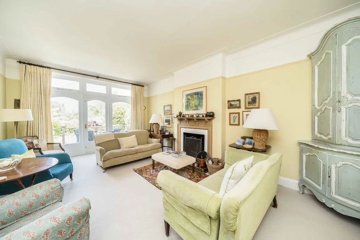 Abbotswood Road, SW16, photo 3