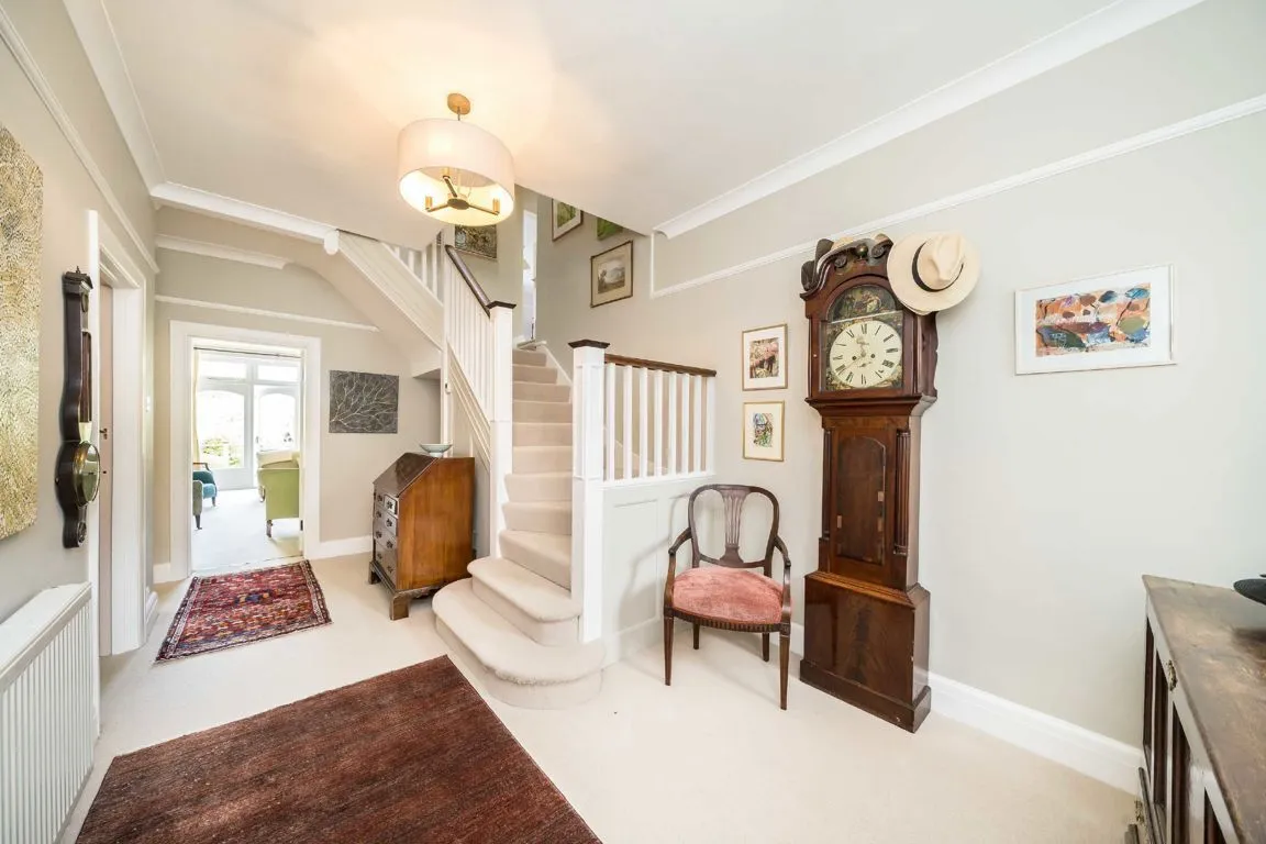 Abbotswood Road, SW16, photo 2