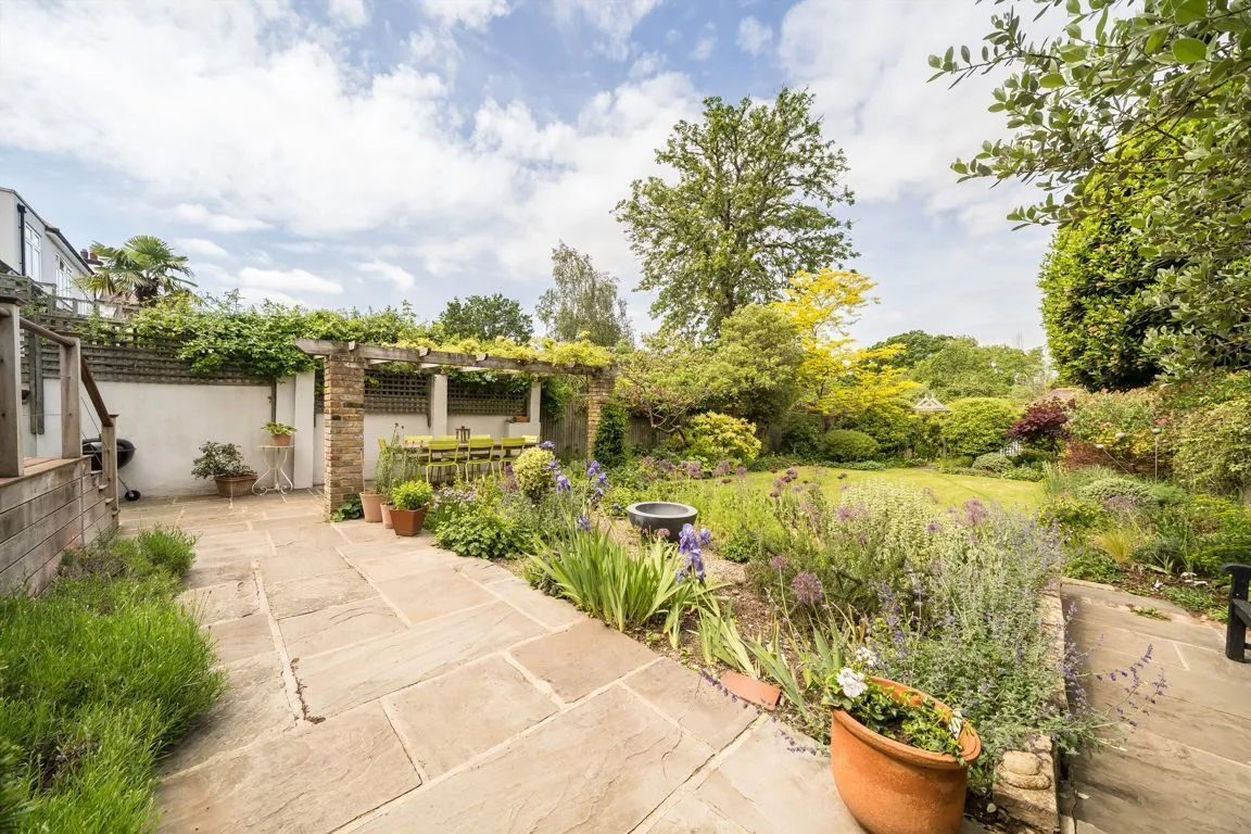 Abbotswood Road, SW16, photo 9
