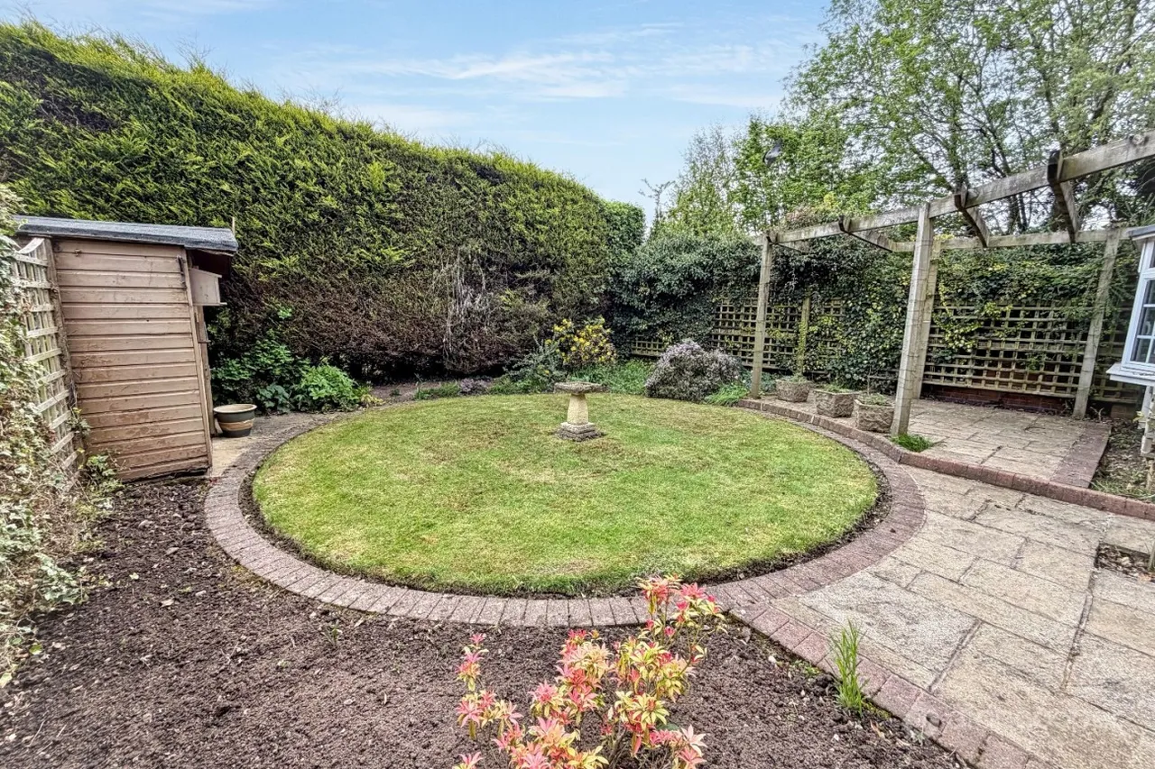 Pallett Drive, St Nicolas Park, CV11, photo 18