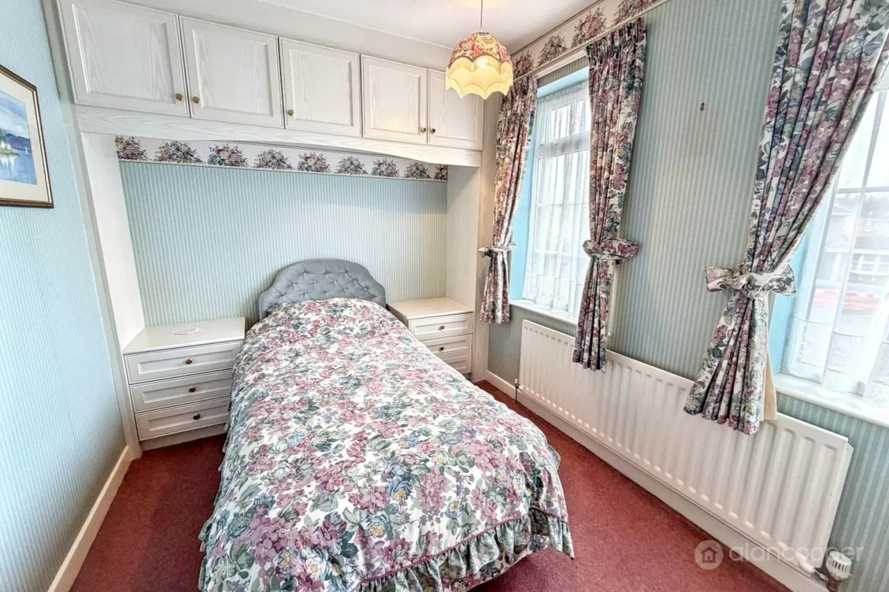 Pallett Drive, St Nicolas Park, CV11, photo 13