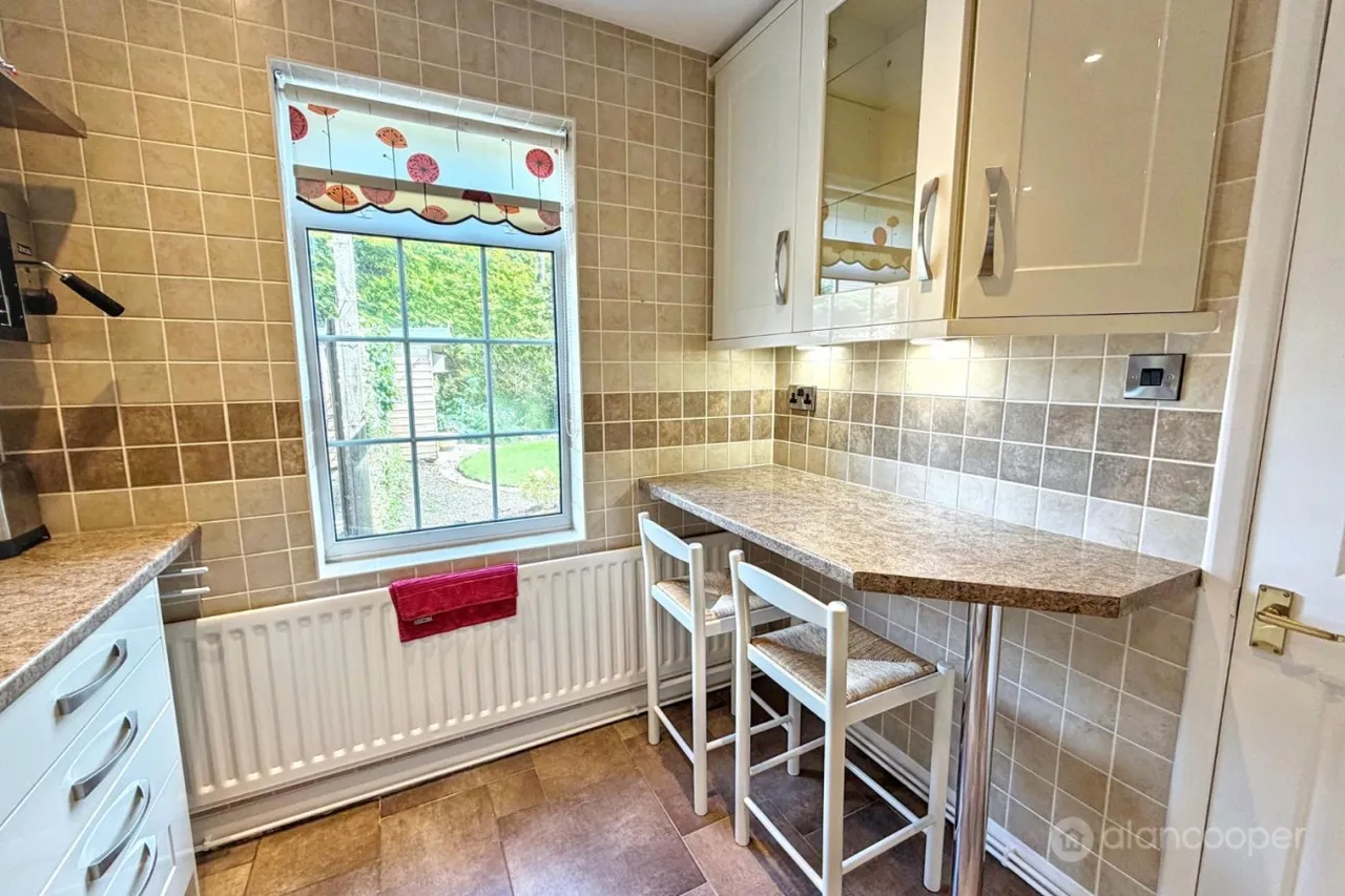 Pallett Drive, St Nicolas Park, CV11, photo 9