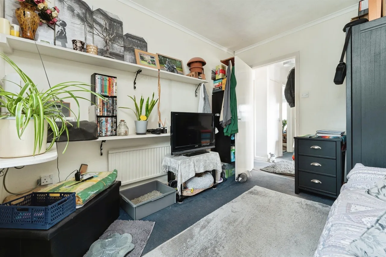 Green Park, Chatteris, PE16, photo 8
