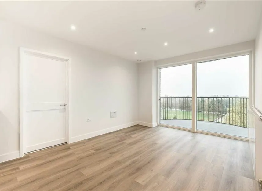 Astell Road, Kidbrook, SE3, photo 2