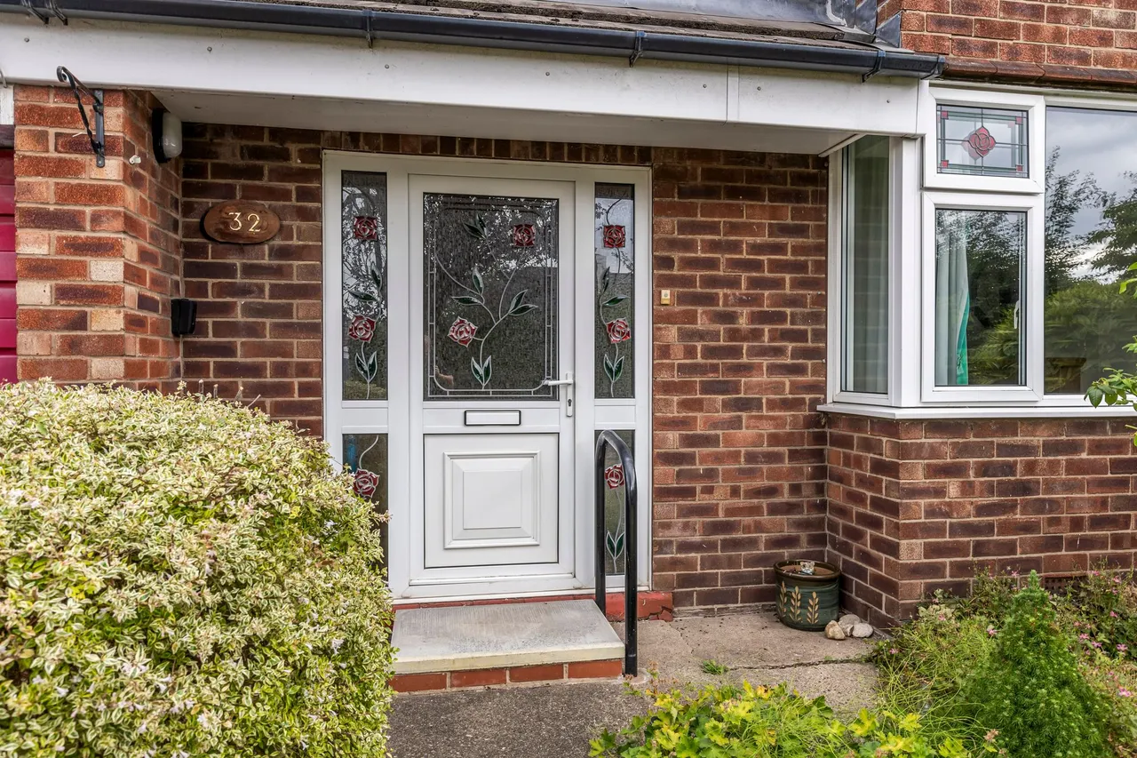 Ronald Drive, Fearnhead, Warrington, Warrington, WA2 0BW, photo 4