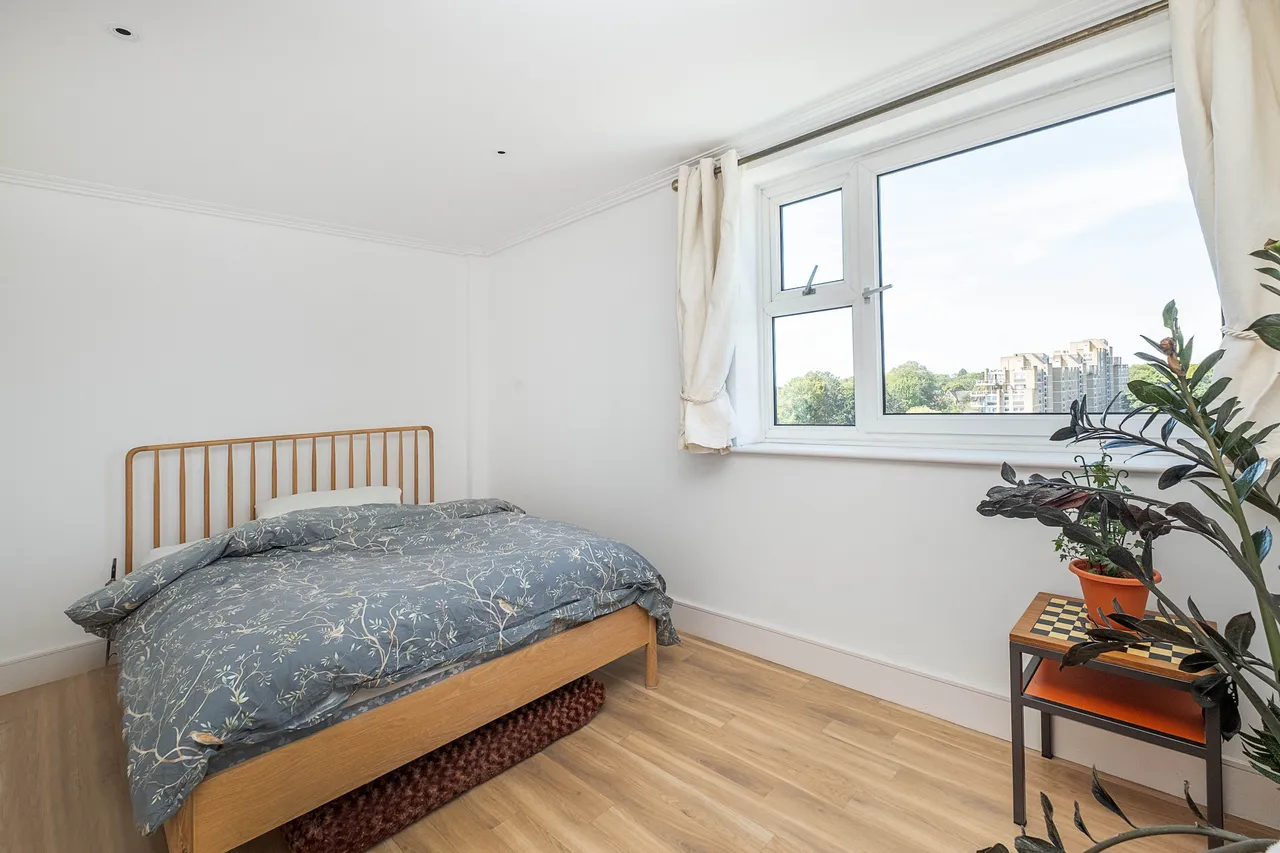 Albany Park Road, Kingston Upon Thame..., photo 6