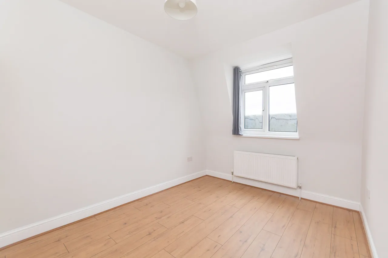 Flat 3, 67 Churchfield Road, London, photo 4