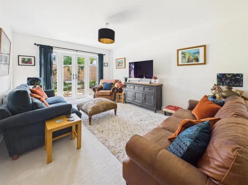 Poplars Grove, Huntley, photo 3