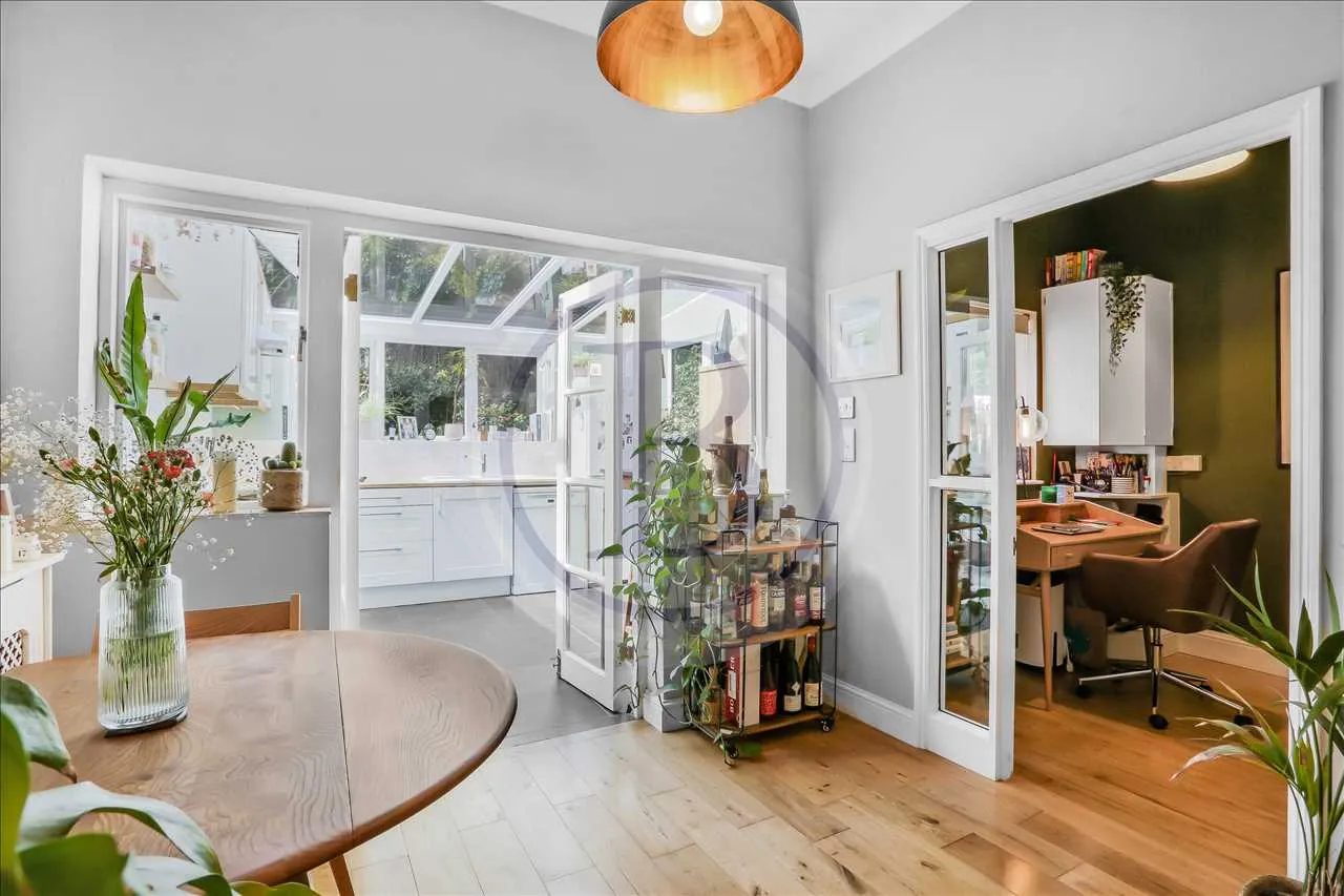 Windsor Road, London, photo 11
