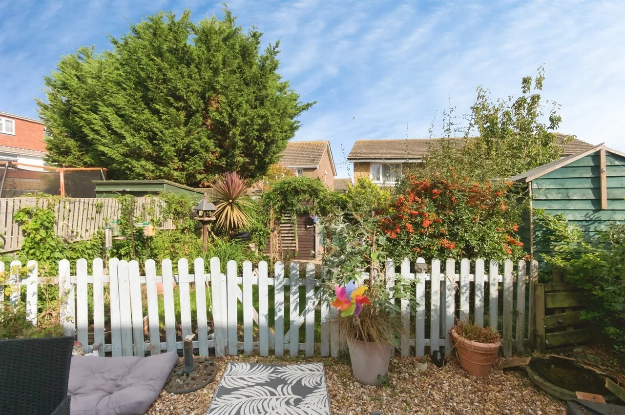 Angela Close, Bexhill-On-Sea, TN40, photo 15