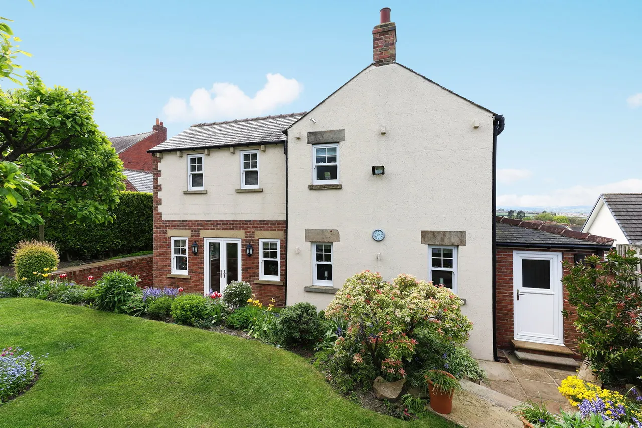 Hill Top Lane, Barnsley, S75, photo 39