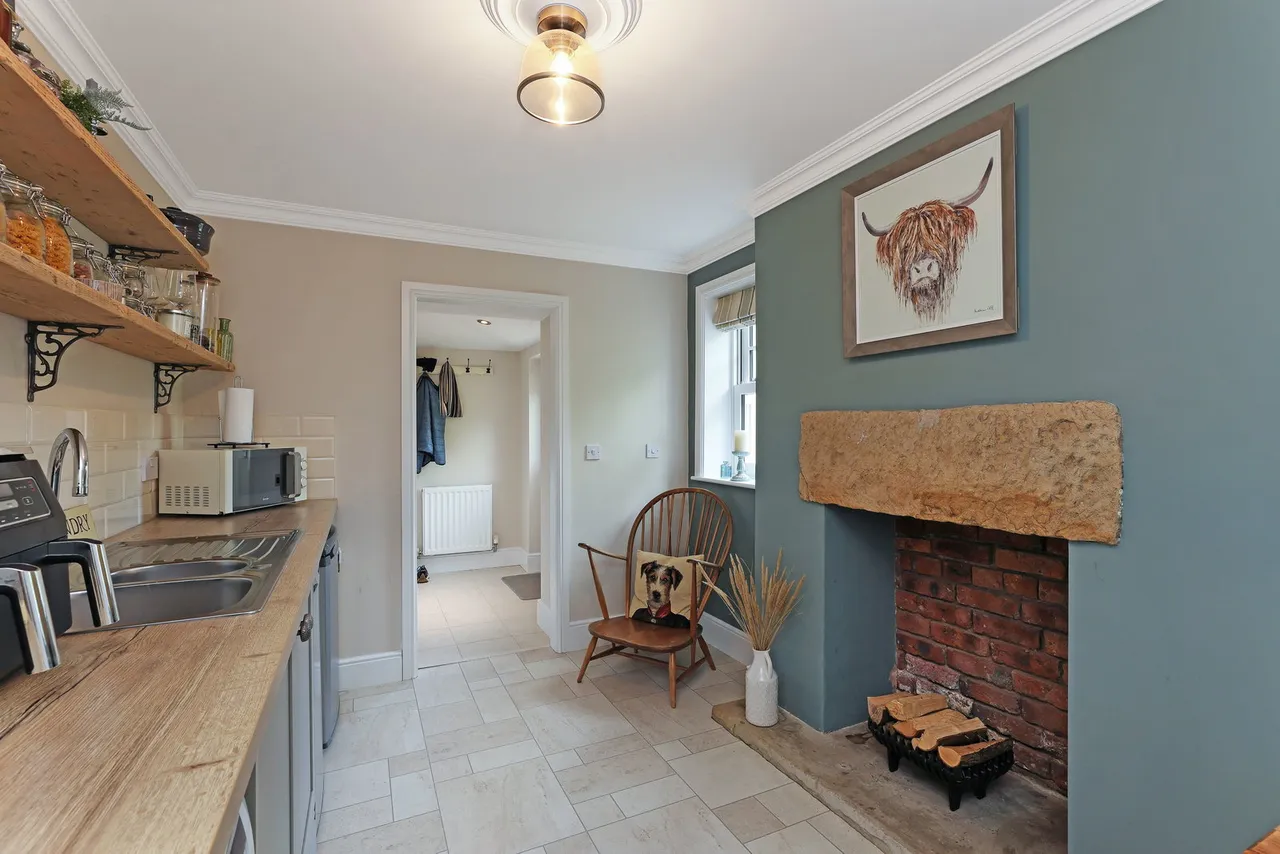 Hill Top Lane, Barnsley, S75, photo 15
