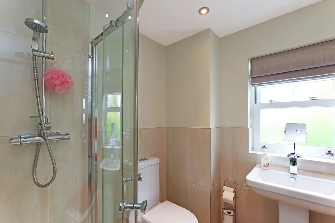 Hill Top Lane, Barnsley, S75, photo 25
