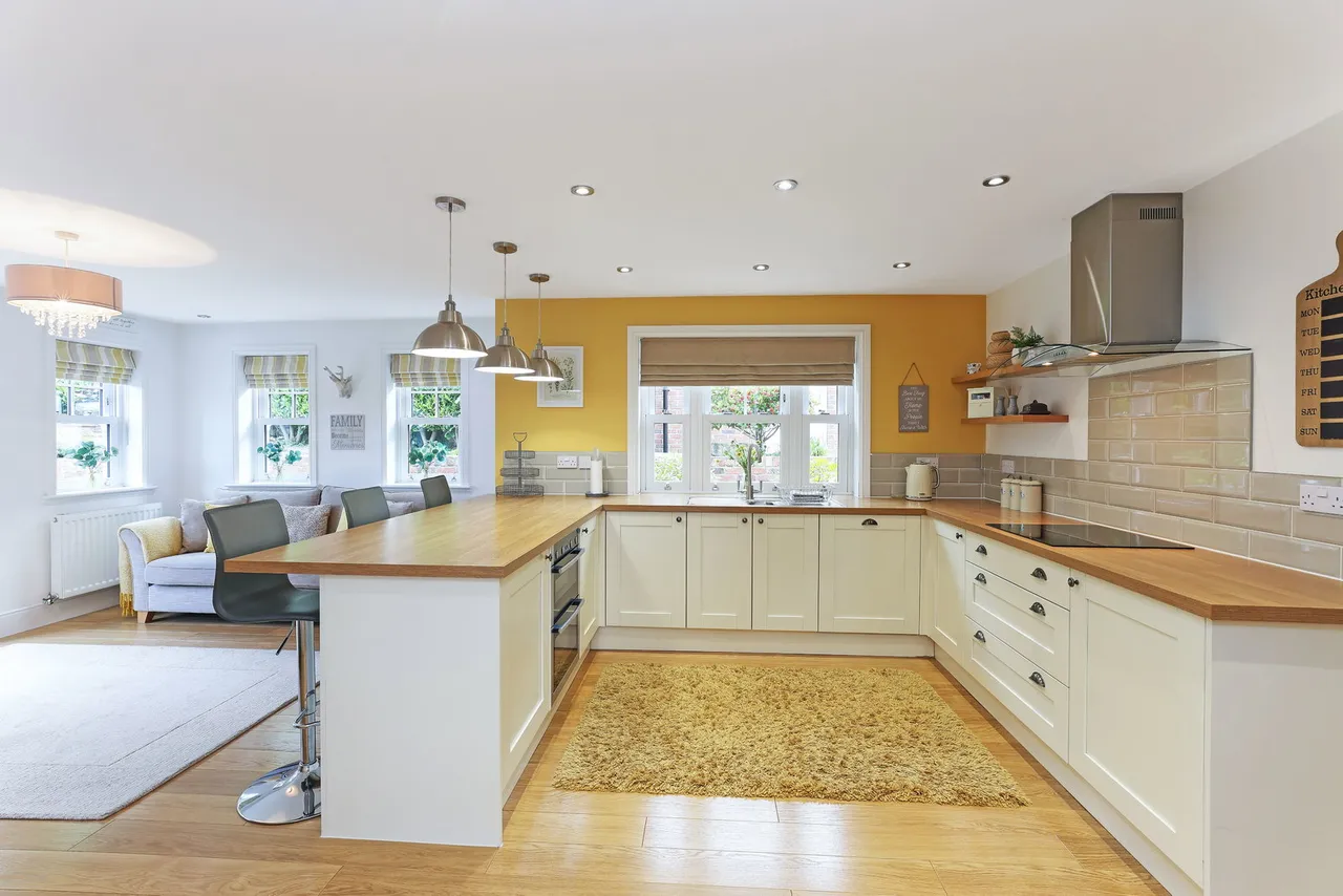 Hill Top Lane, Barnsley, S75, photo 9