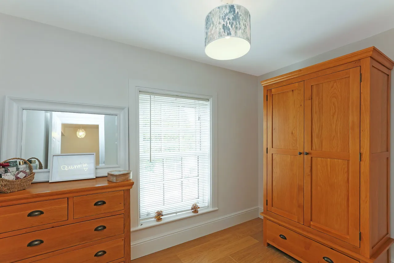 Hill Top Lane, Barnsley, S75, photo 24