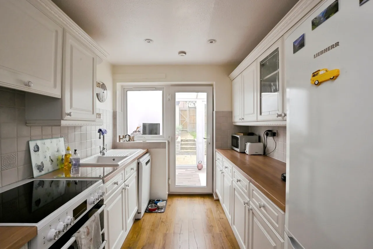 Cherry Tree Walk, Petworth, GU28, photo 3