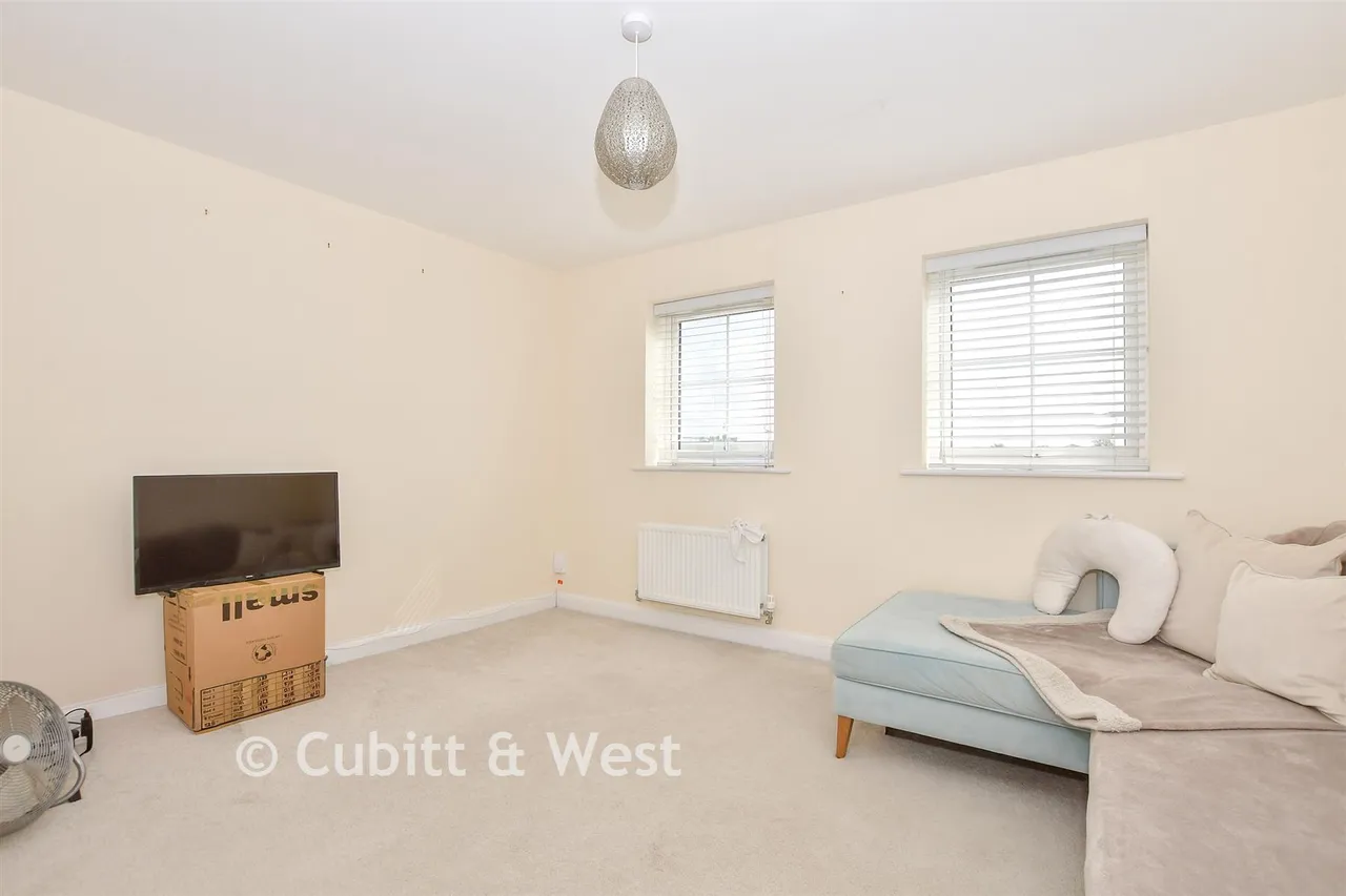Daffodil Way, Havant, PO9, photo 4