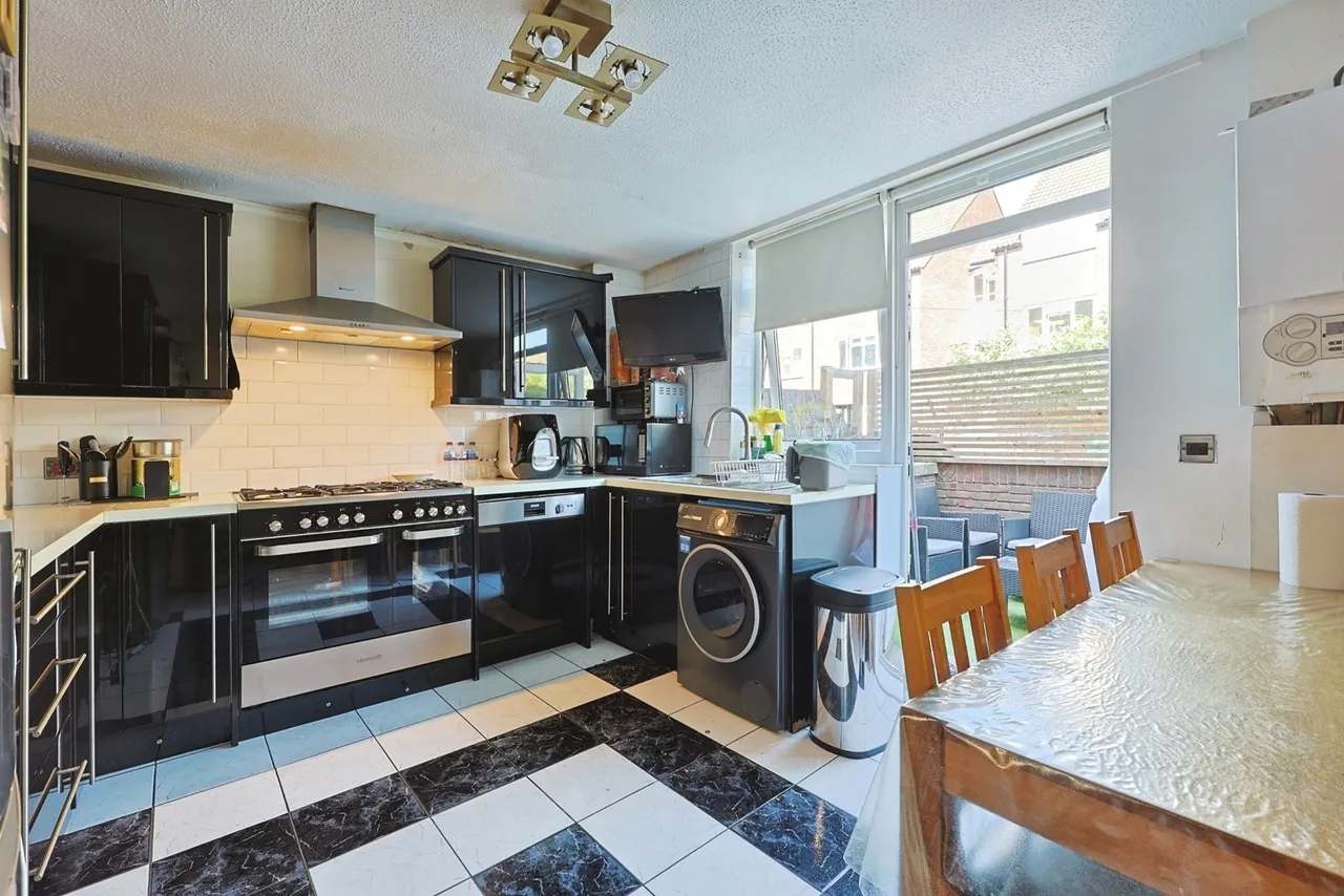 Fawcett Close, Battersea, London, SW11, photo 16