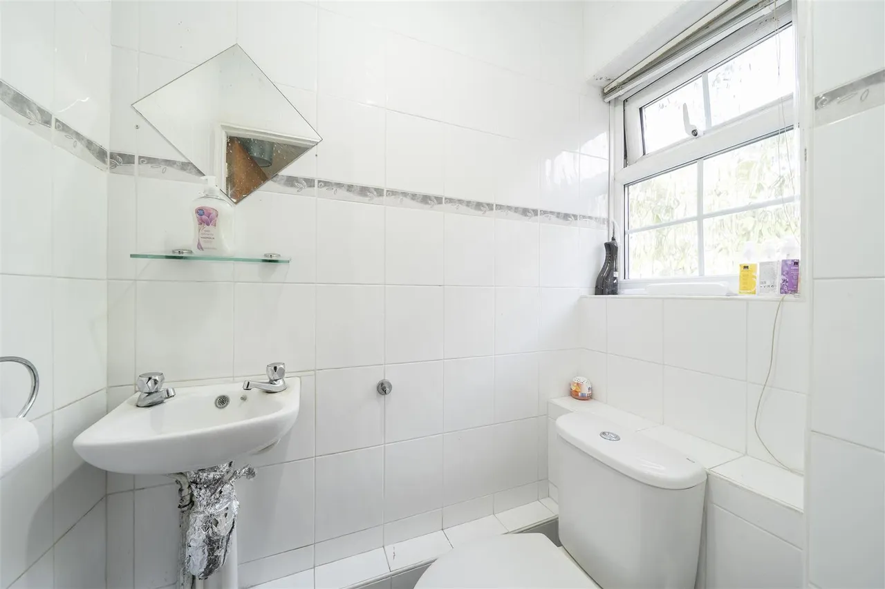 Sudbury Avenue, Wembley, photo 6
